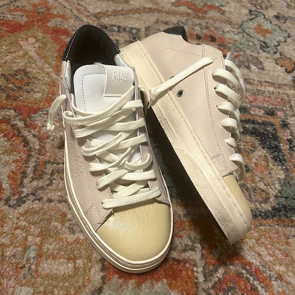 P448 sneakers!